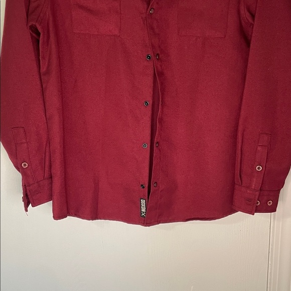 DIXXON Flannel Co Like New Pearl Snap Button Down Long Sleeve Maroon Size Large - Picture 6 of 9